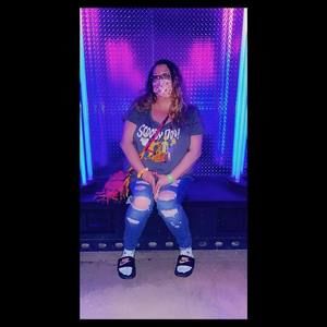 Meet your Posher, Kayla